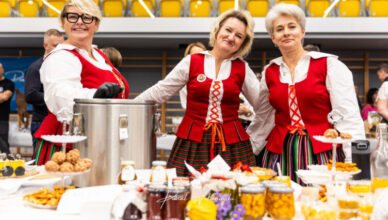 Kulinarna i kulturalna uczta w Ząbkach: I Przegląd Kół Gospodyń i Gospodarzy Wiejskich Powiatu Wołomińskiego za nami