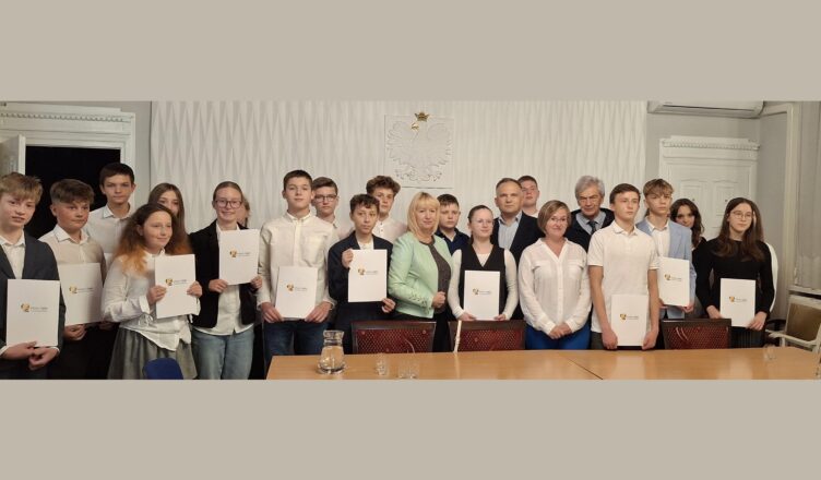 Inauguracyjna sesja Młodzieżowej Rady Miasta Ząbki IX kadencji