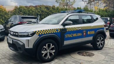 Ząbki - Nowy radiowóz dla Straży Miejskiej