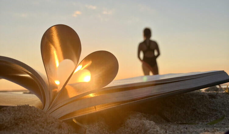 Zielonka - Książki w podróży – rozstrzygnięcie wakacyjnego konkursu fotograficznego