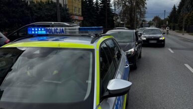 Zlekceważył czerwone światło, bo spieszył się z dostawą