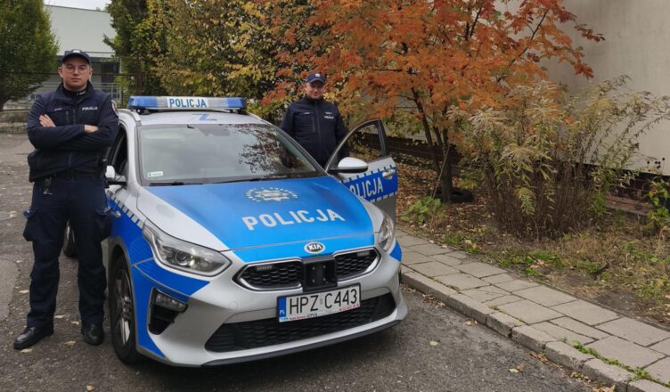 Policjanci uwolnili mężczyznę przygniecionego stalową szyną