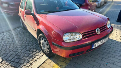 Kierowca prowadził auto mimo sądowych zakazów, był pod wpływem narkotyków, a w bagażniku wiózł młodą kobietę