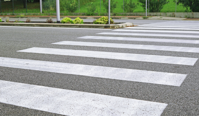 Kobyłka - Malowanie przejść dla pieszych