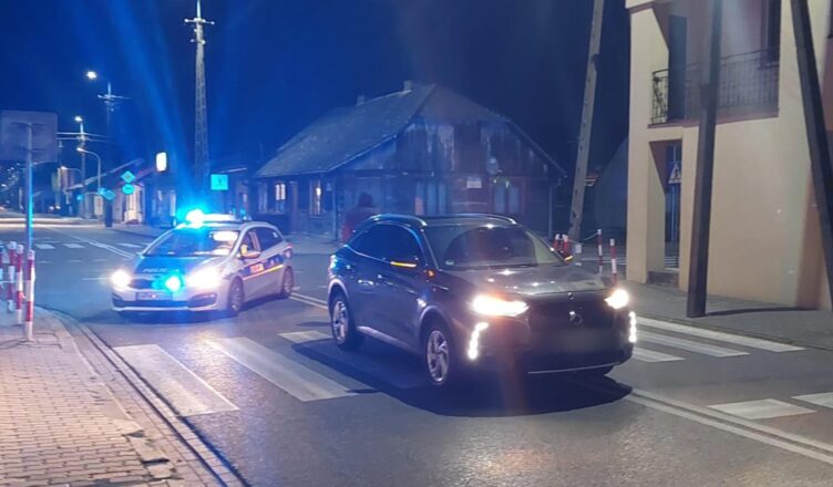 Potrącenie seniorki na pasach