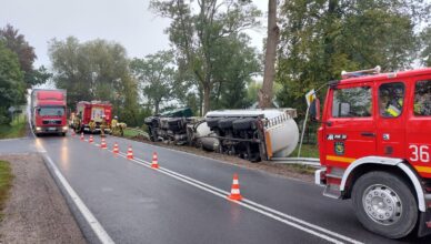 Cysterna w rowie na DK60