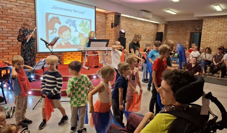 Zaczarowany flet Luny w powiatowej Fabryczce