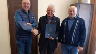 Nowa droga w Gminie Jadów – podpisano umowę na budowę ul. Polnej