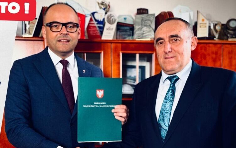 Nowe boisko, większe możliwości – podpisano umowę na modernizację obiektu