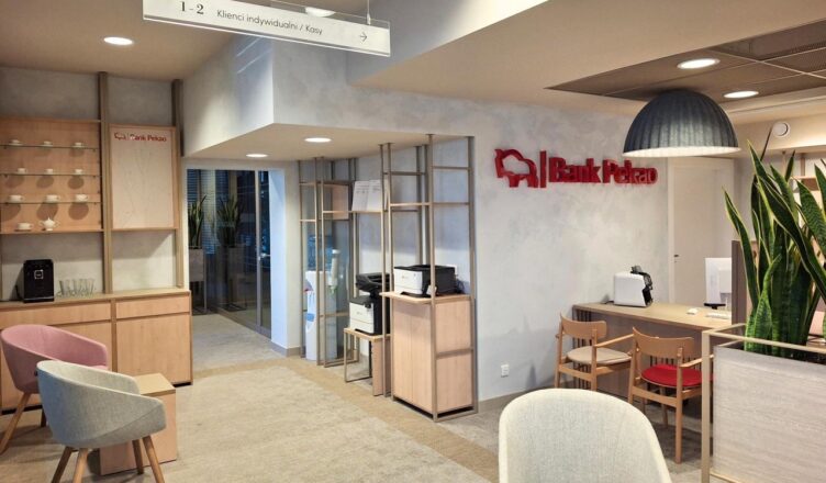 Nowy wygląd oddziału Banku Pekao w Markach