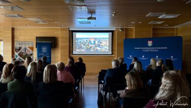Wspólnie o zdrowiu psychicznym. II Powiatowa Konferencja w Drewnicy zgromadziła specjalistów i praktyków pomocy