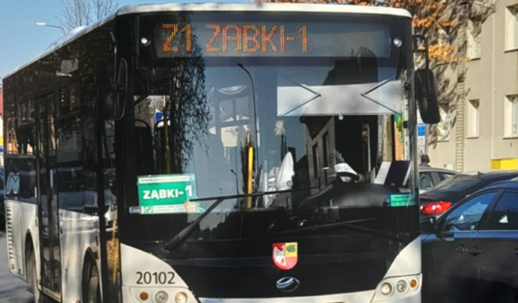 We Wszystkich Świętych na cmentarze dojedziesz autobusem