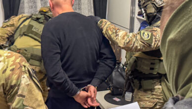 Stołeczni policjanci uderzyli w dilerów z Brzeskiej i Ząbkowskiej