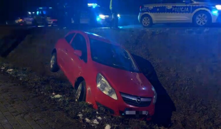 Pościg za sprawcą kradzieży pojazdu. Obywatel Ukrainy zatrzymany