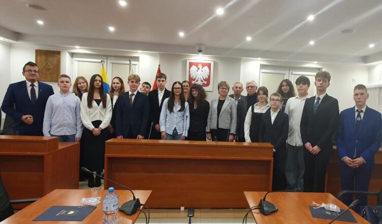 Radzymin - Młodzi mają głos – ruszyła Młodzieżowa Rada Miejska