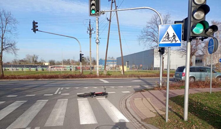 Wypadek z udziałem rowerzysty - apelujemy o ostrożność