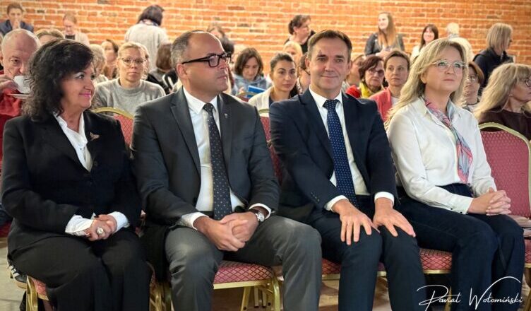 Wspólna odpowiedzialność za młodych – o zdrowiu psychicznym dzieci i młodzieży w Powiecie Wołomińskim