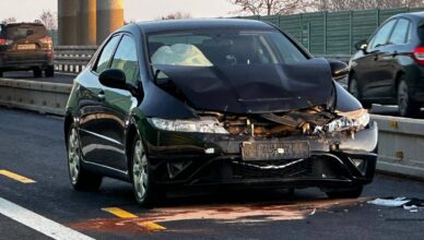 Na S7 zderzenie trzech pojazdów