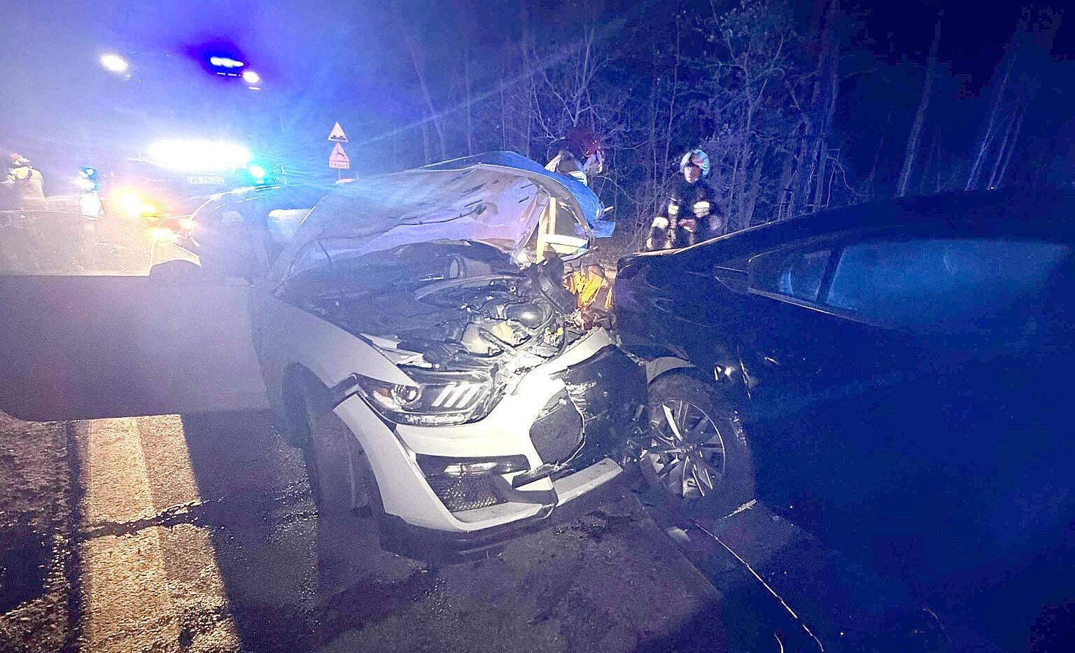 Zderzenie trzech samochodów osobowych