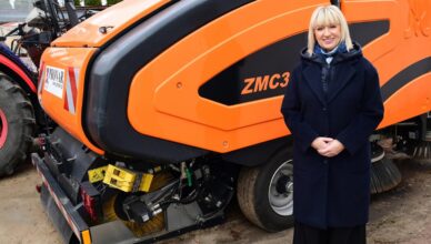 Miasto Ząbki pozyskało dofinansowanie na zakup zamiatarki drogowej