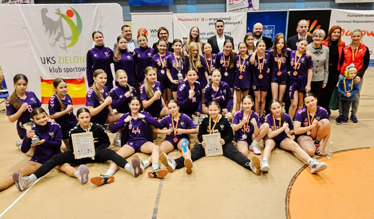 Ponad 450 szczypiornistek rywalizowało w Zielonce podczas Handball Cup 2025
