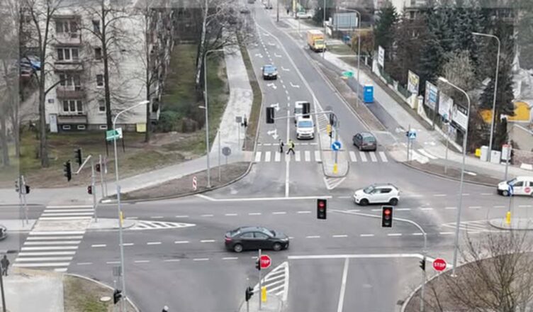 Otwarcie skrzyżowania alei Niepodległości z Szosą Jadowską i ul. Wileńską