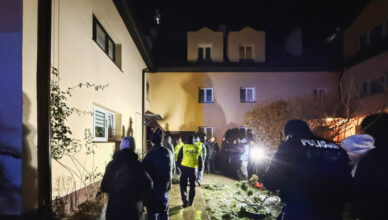 Wołomin - sytuacja po pożarze przy ul. Błotnej 23 w Wołominie