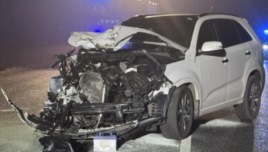 Czołowe zderzenie osobówek na DK92 - cztery osoby trafiły do szpitala