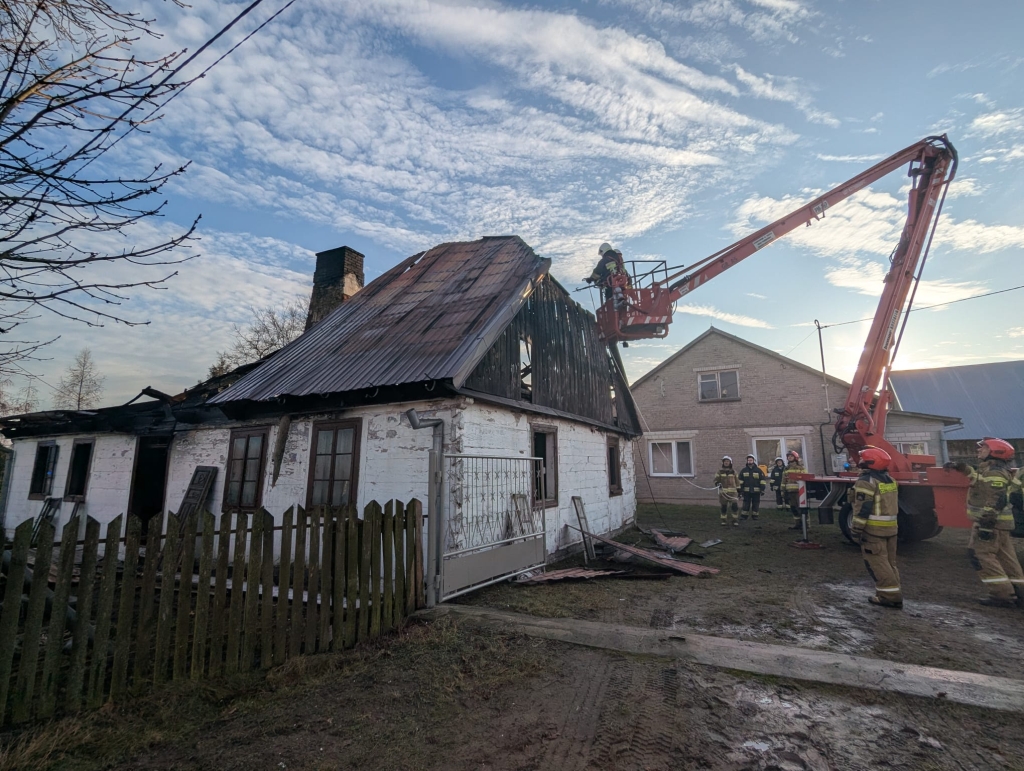 8 godzin intensywnej pracy strażaków