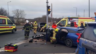 Zderzenie trzech pojazdów na DW 788