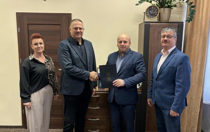 Nowa umowa na odbiór odpadów w Gminie Jadów podpisana