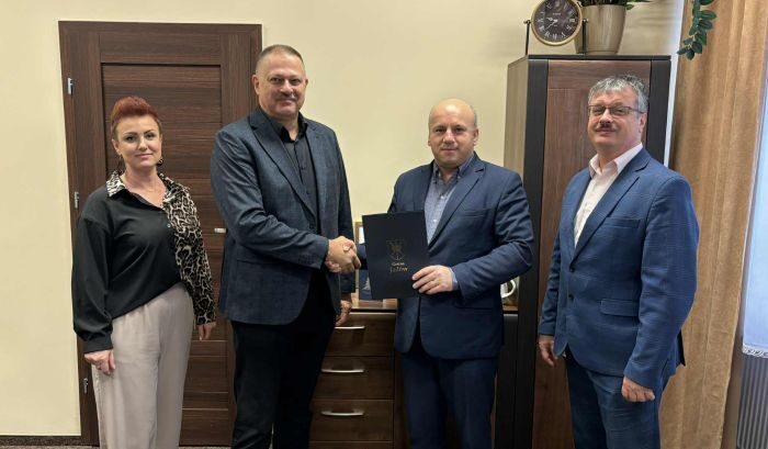 Nowa umowa na odbiór odpadów w Gminie Jadów podpisana