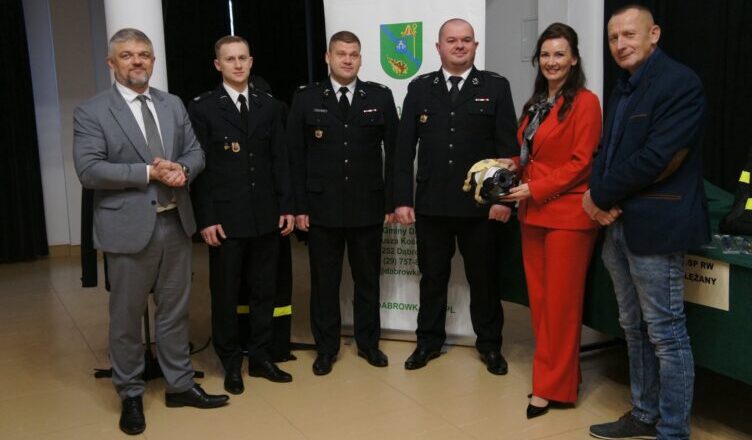 Nowy sprzęt dla jednostek OSP w gminie Dąbrówka