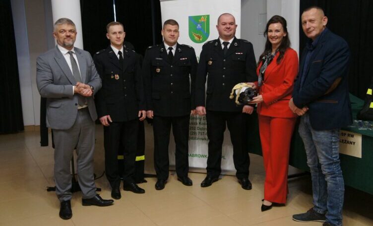 Nowy sprzęt dla jednostek OSP w gminie Dąbrówka