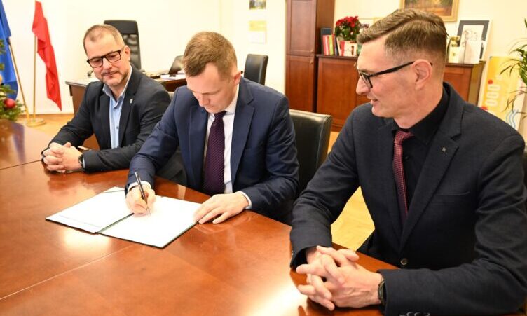 Rezerwat Grabicz przedmiotem badań i edukacji. Kobyłka rozpoczyna współpracę z IBL