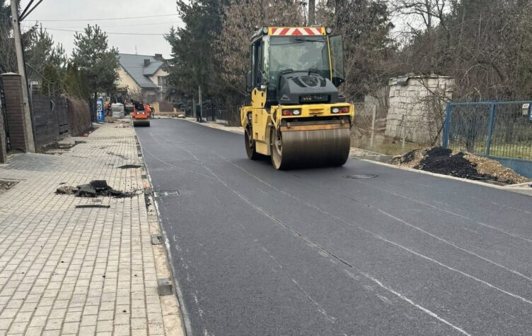Kobyłka - Ulica Natolińska niemal gotowa