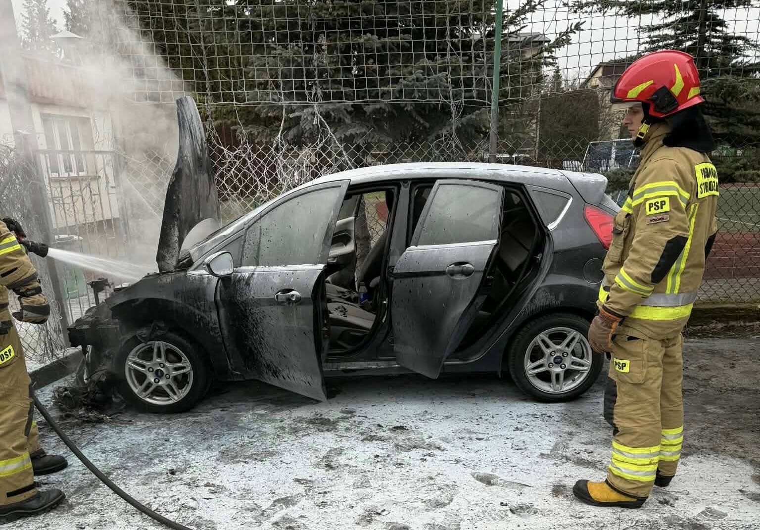 Pożar samochodu w Zielonce