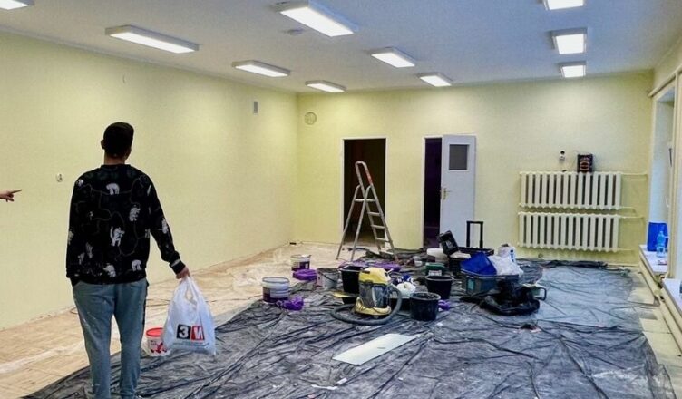 Lepsze warunki dla najmłodszych: trwa remont w przedszkolu „Baśniowa Kraina” w Tłuszczu