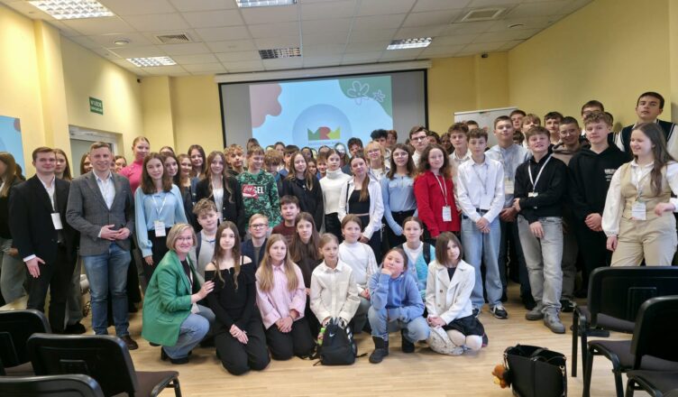 Konferencja Samorządów Uczniowskich w Ząbkach – młodzież o teraźniejszości i przyszłości samorządności