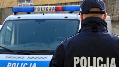 Nasielscy policjanci zatrzymali 18-letniego sprawcę rozboju i odzyskali utracone mienie