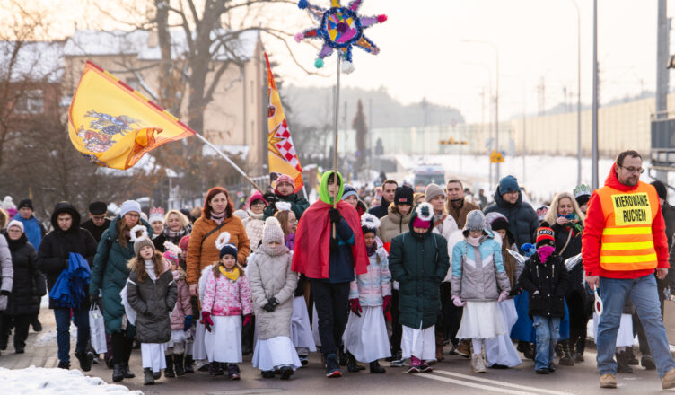 Zielonka - Orszak Trzech Króli przeszedł ulicami miasta