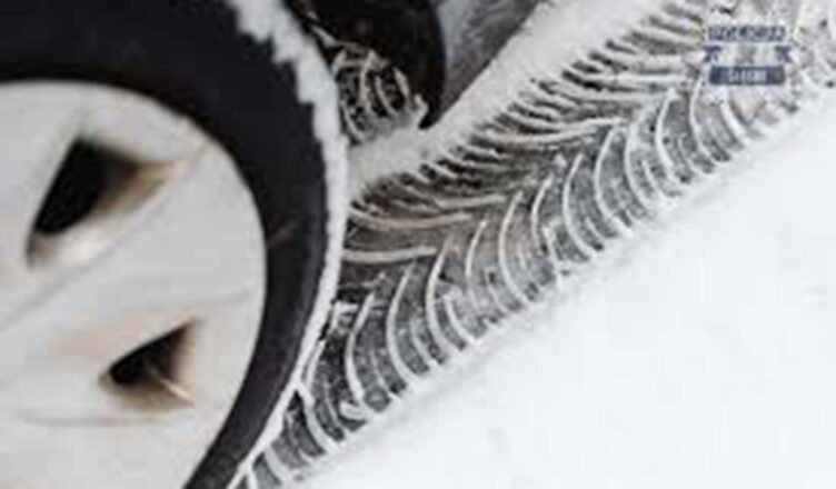 Dramat na lokalnej drodze. 3-letnie dziecko potrącone przez samochód