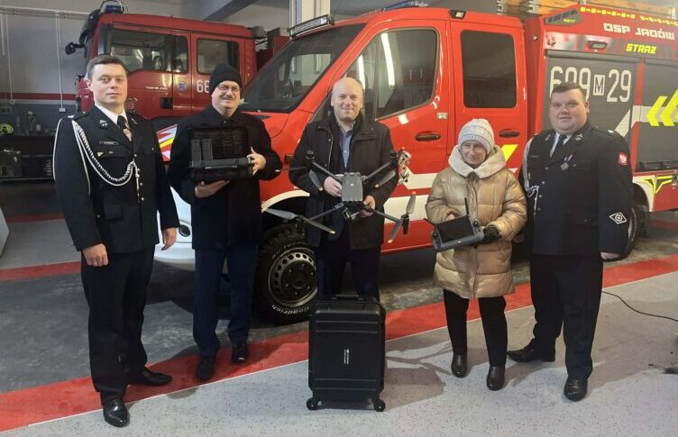 Nowoczesne wsparcie dla strażaków z Jadowa - gmina zakupiła drona z kamerą termowizyjną dla lokalnej jednostki OSP