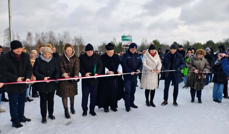 Nowy odcinek ul. Polnej w Sitnem-Szewnicy oddany do użytku - inwestycja drogowa o wartości ponad 1,5 mln zł zakończona