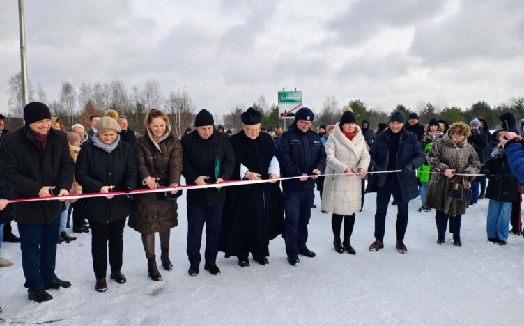 Nowy odcinek ul. Polnej w Sitnem-Szewnicy oddany do użytku - inwestycja drogowa o wartości ponad 1,5 mln zł zakończona