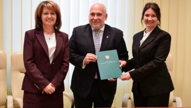 Historyczny budynek kasy biletowej EKD trafił do Pruszkowa        