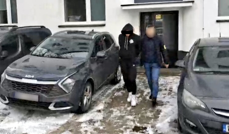 Policjanci udaremnili próbę wyłudzenia kredytu