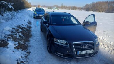 Pościg w Wróblewie. Kierowca Audi miał 1,5 promila