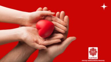 Wsparcie dla osób chorych i ich opiekunów – gmina Wołomin kontynuuje współpracę z Caritas