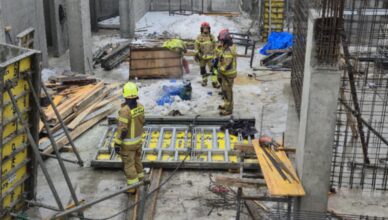 O krok od tragedii na budowie w Ząbkach. Zapaliła się butla z gazem.